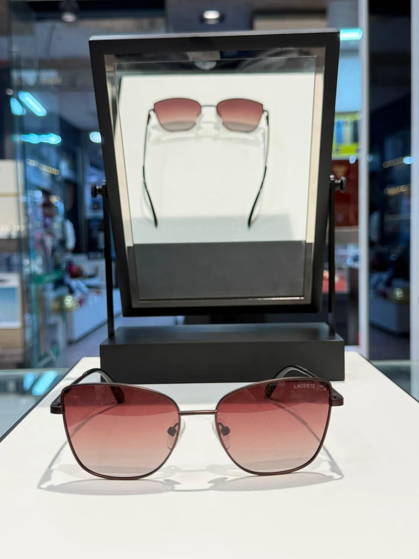 Lacoste LC-42