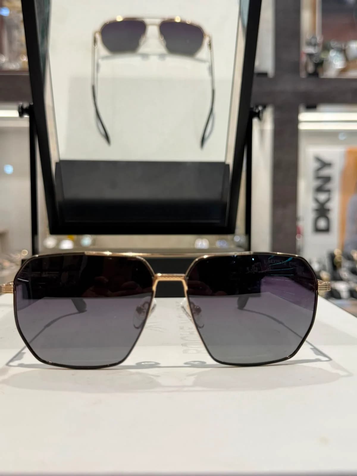Lacoste LC-08