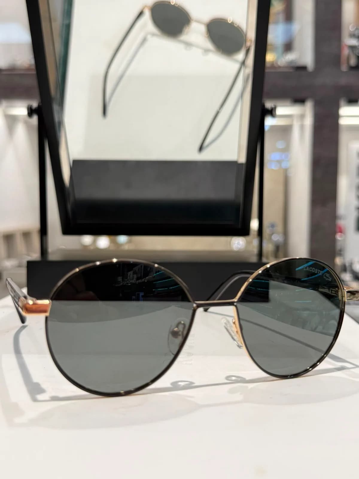 Lacoste LC-28
