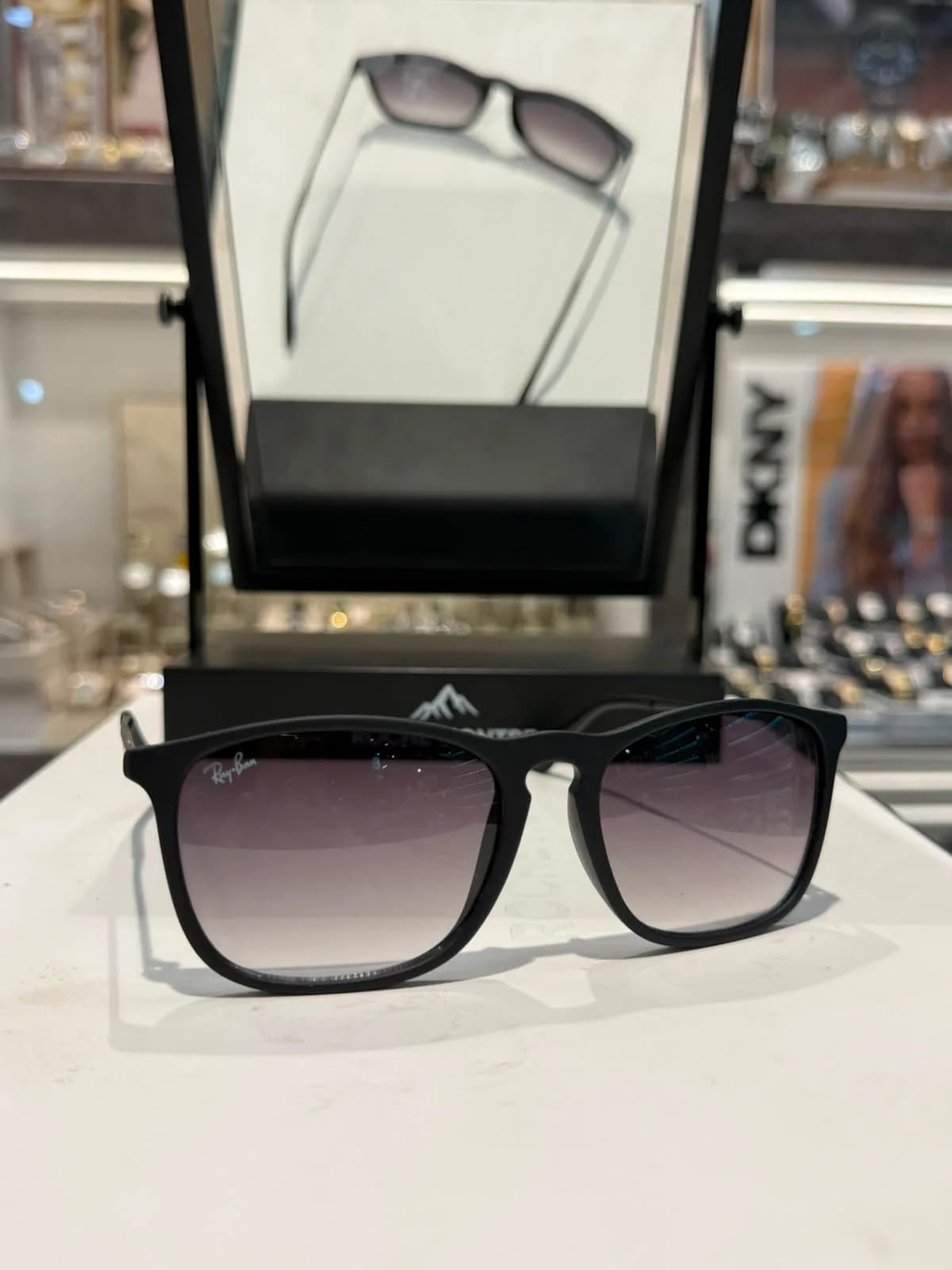 Ray-Ban RB-16