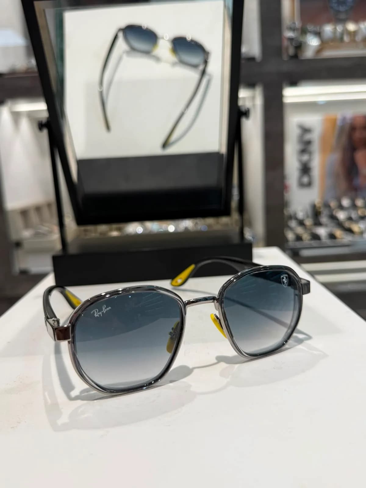 Ray-Ban RB-19