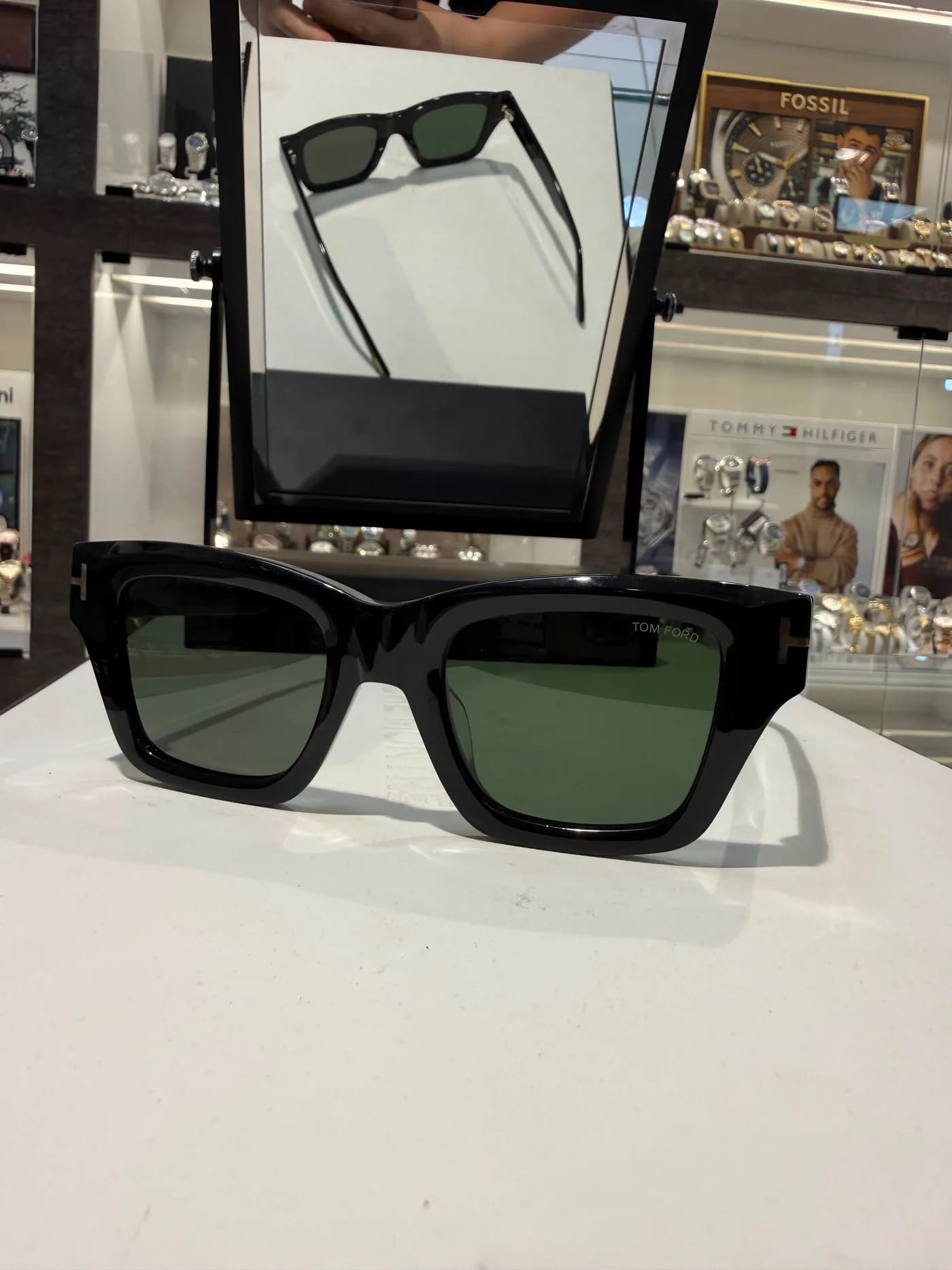 Tom Ford TF-33