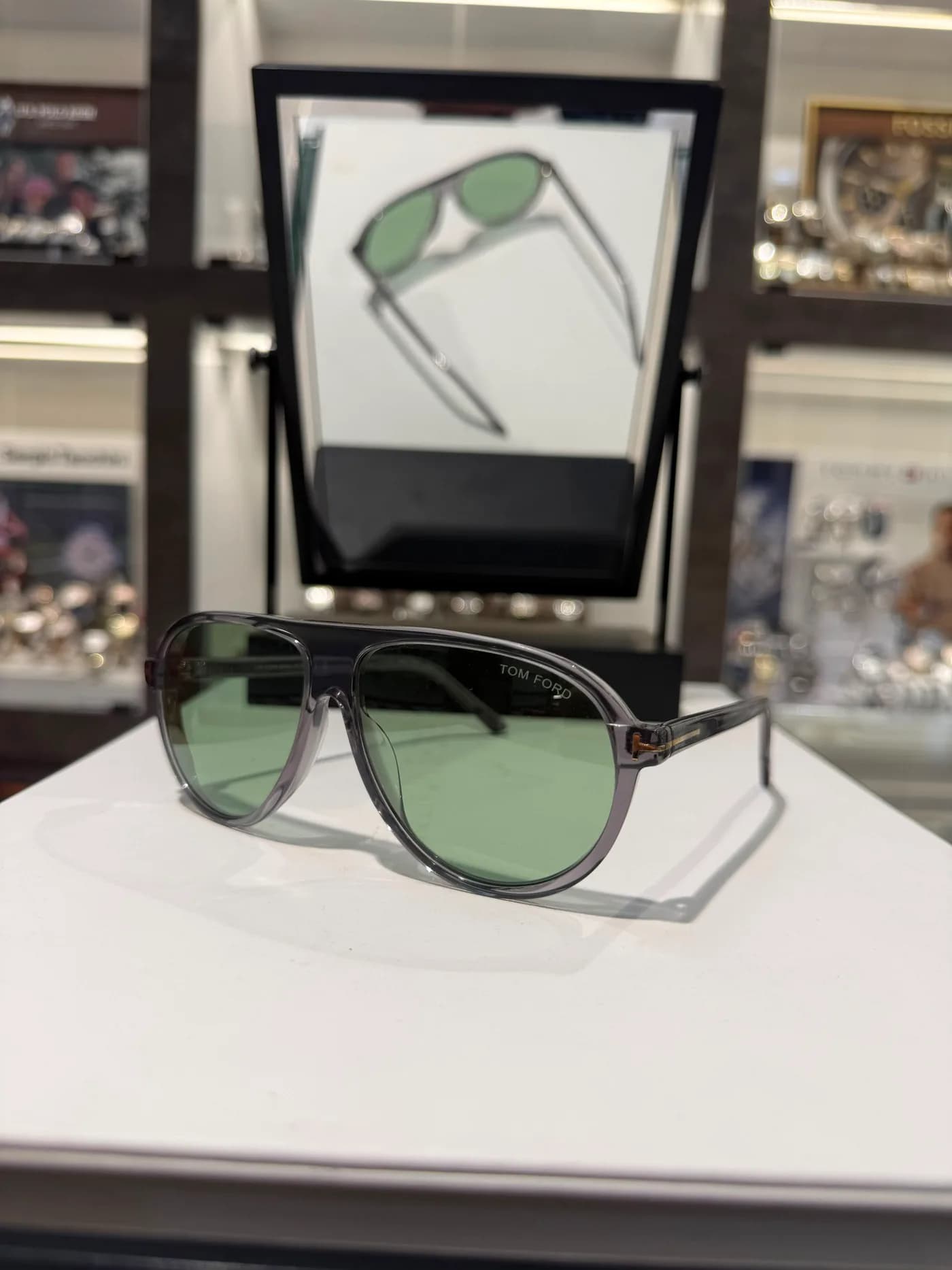 Tom Ford TF-37