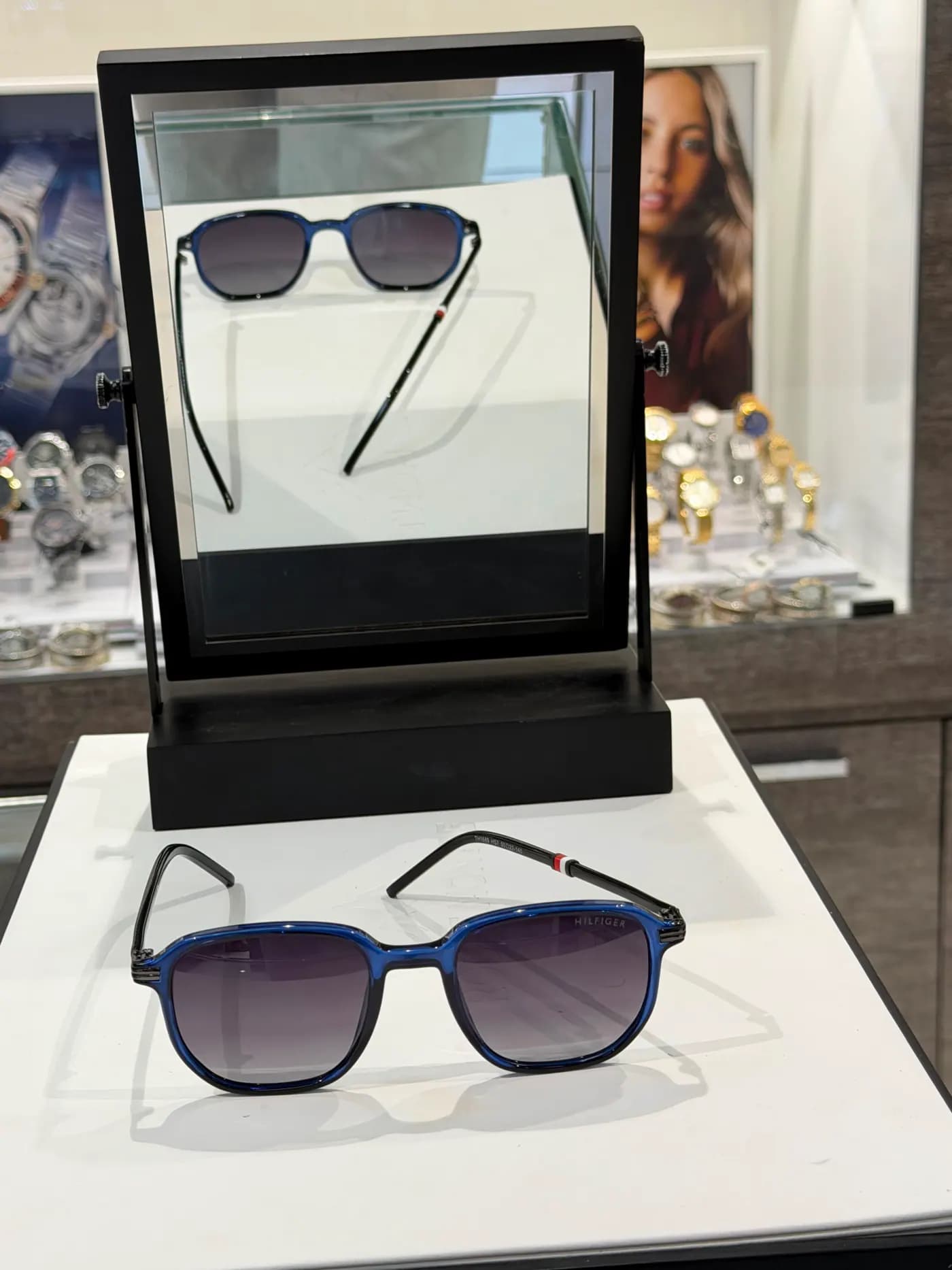 Tommy Hilfiger TH-01