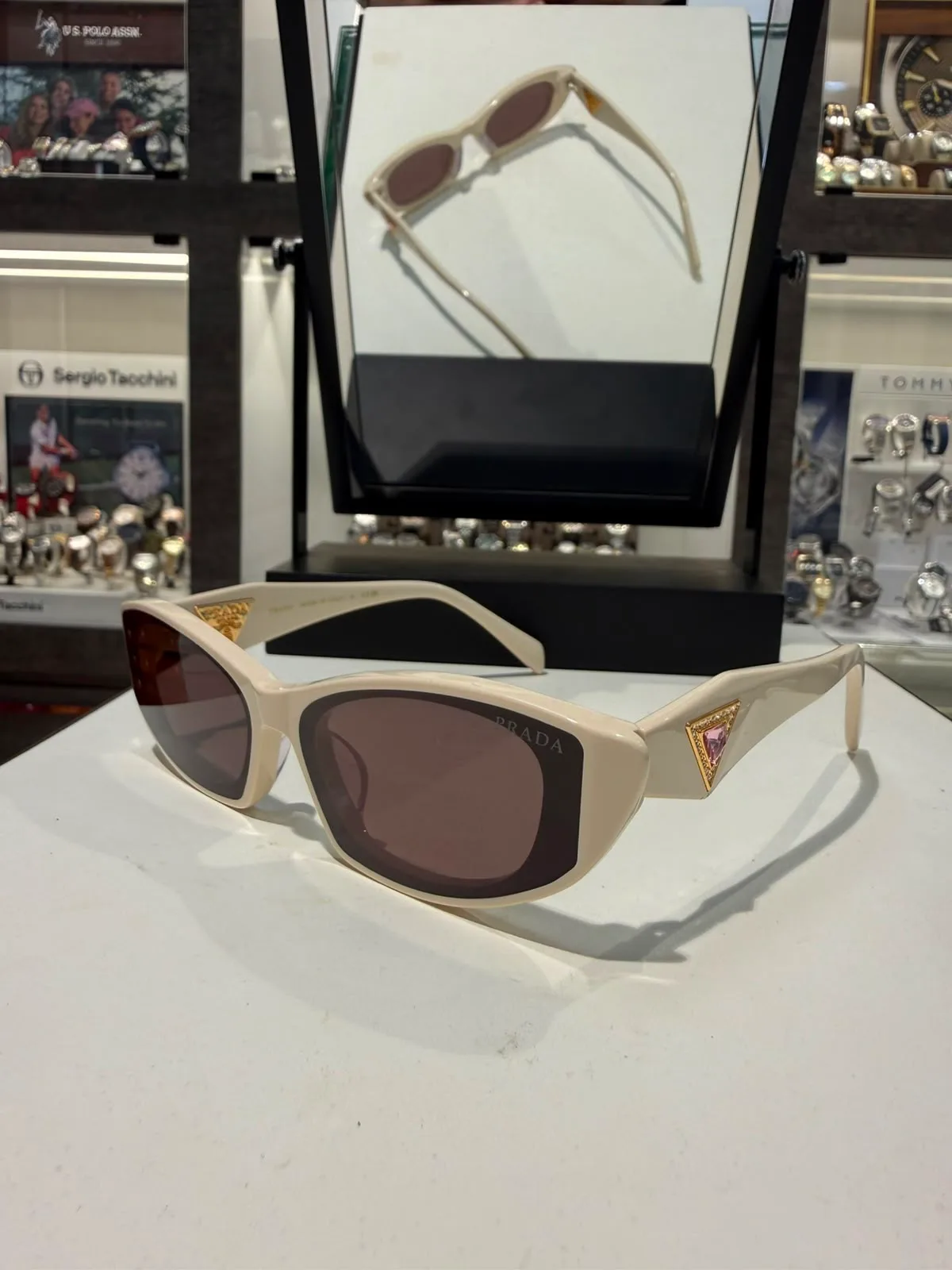 Prada PR-02