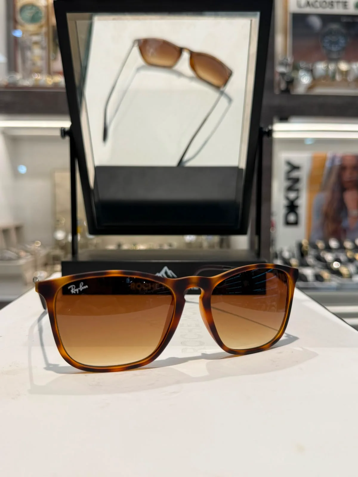 Ray-Ban RB-01