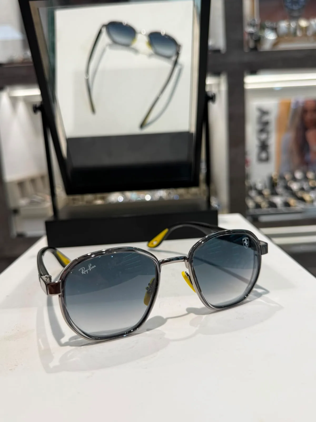 Ray-Ban RB-19